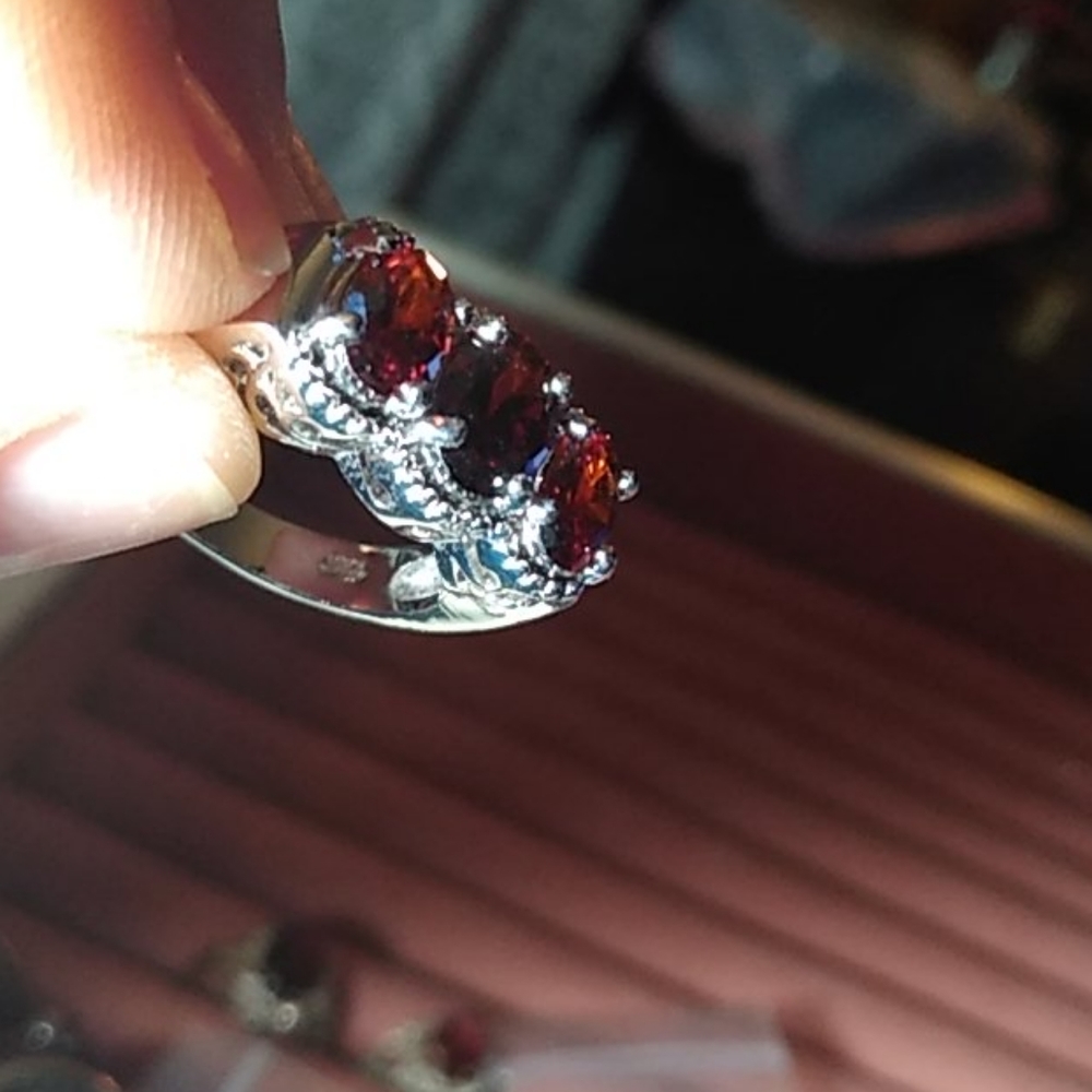 Ring - Picture 4 of 4